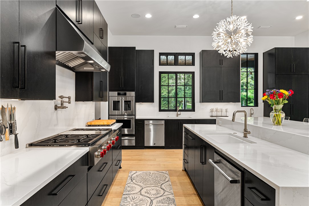 3020 BRIDLE CREEK Circle