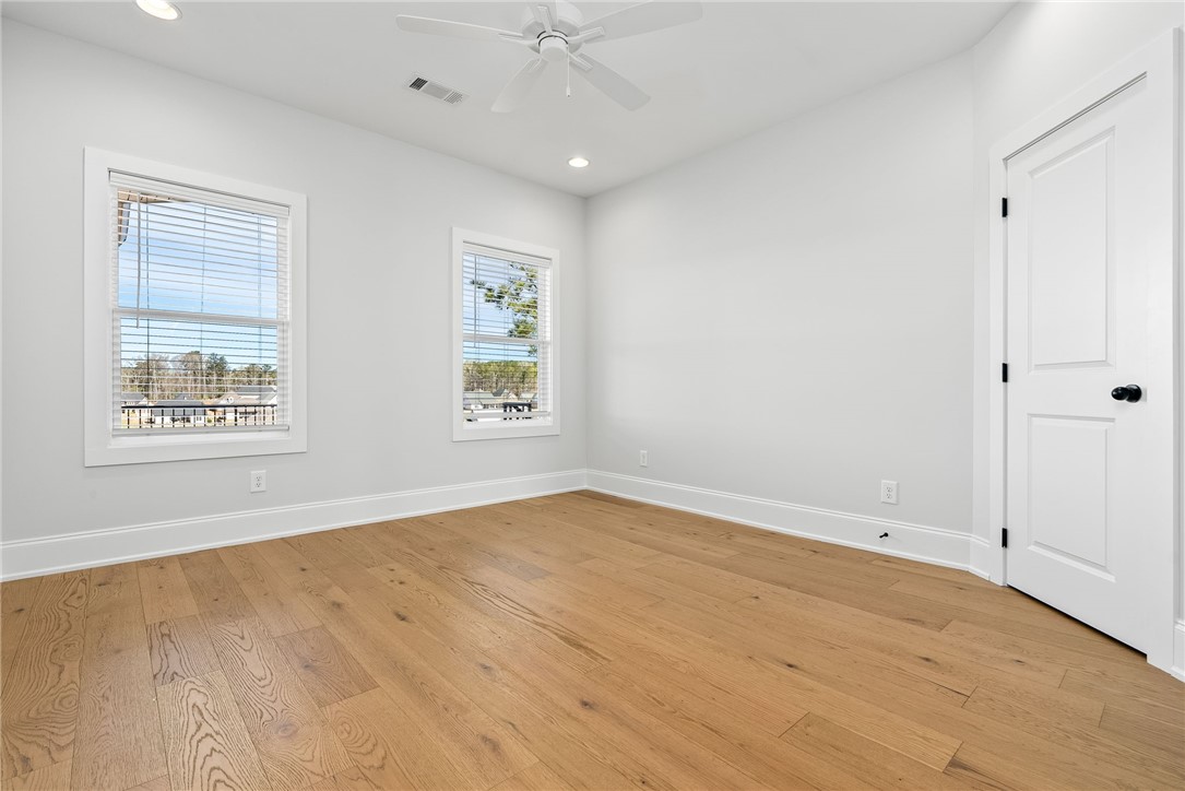 Auburn, Alabama 36830, United States, 4 Bedrooms Bedrooms, ,4 BathroomsBathrooms,Residential,Pending,89056