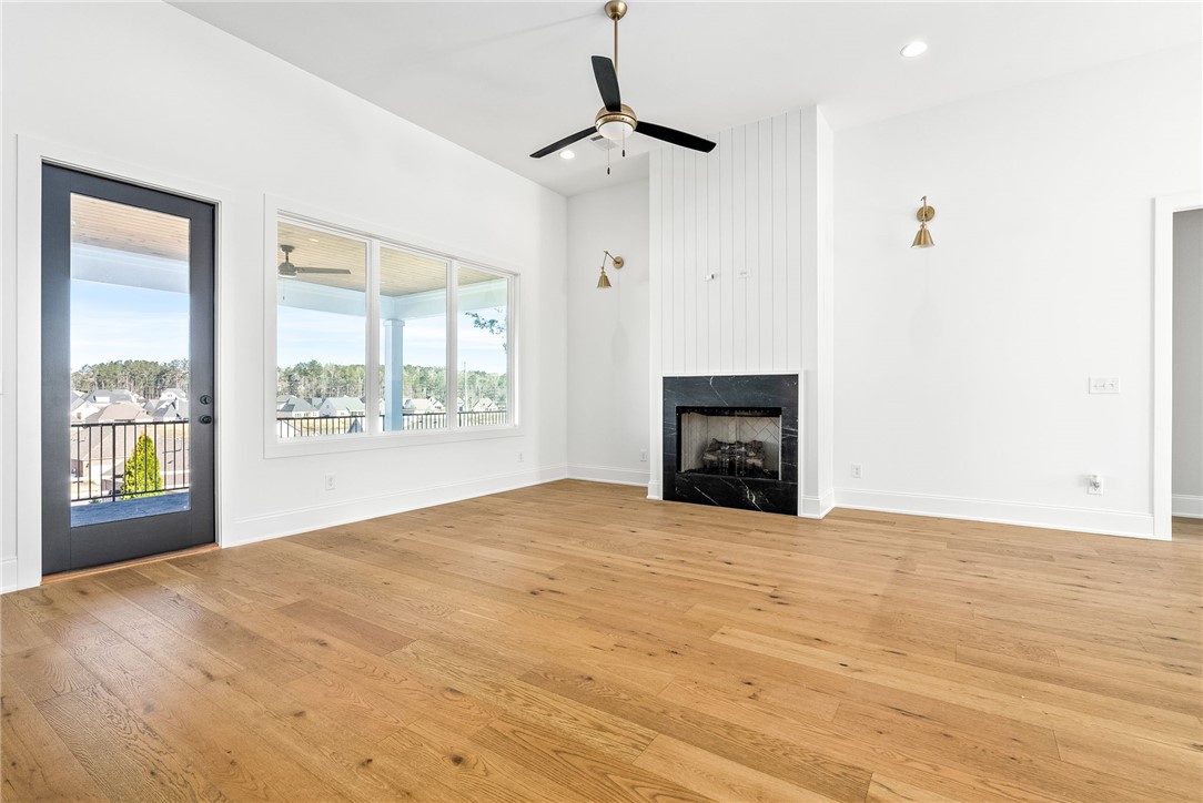 Auburn, Alabama 36830, United States, 4 Bedrooms Bedrooms, ,4 BathroomsBathrooms,Residential,Pending,89056