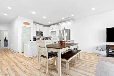 Photo of 316 NORTHGATE Boulevard #9, Auburn, AL 36830 (MLS # 176734)