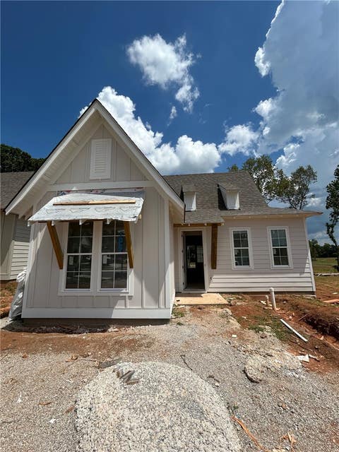 Photo of 1067 WOODLAND Lane, Opelika, AL 36801 (MLS # 180887)