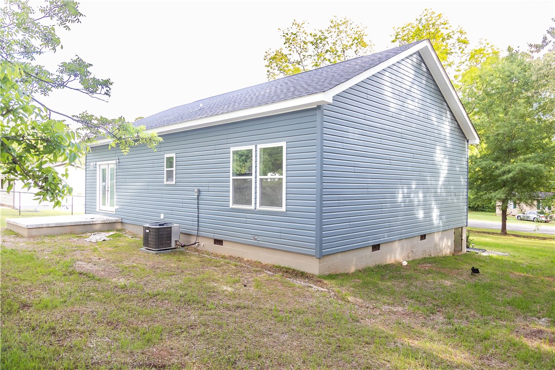 103 MARTIN LUTHER KING Drive