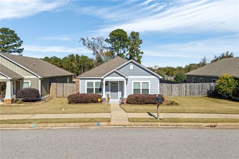 Photo of 2453 CHURCHILL Circle, Auburn, AL 36832 (MLS # 177459)