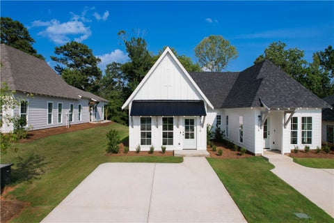 Photo of 3216 BRADLEY Lane, Auburn, AL 36830 (MLS # 182074)
