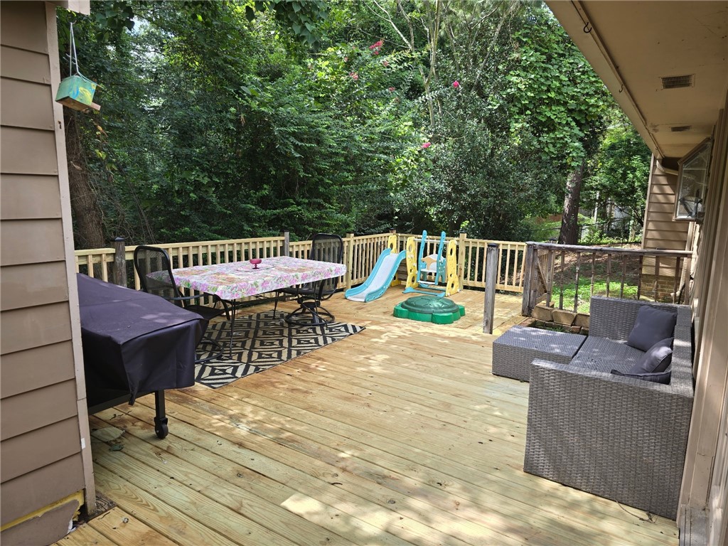 Auburn, Alabama 36830, United States, 3 Bedrooms Bedrooms, ,3 BathroomsBathrooms,Residential,Active,160963