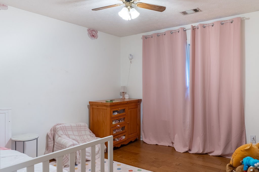 Auburn, Alabama 36830, United States, 3 Bedrooms Bedrooms, ,3 BathroomsBathrooms,Residential,Active,160963