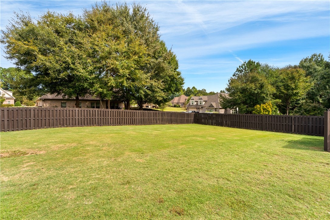 499 MONTICELLO Drive