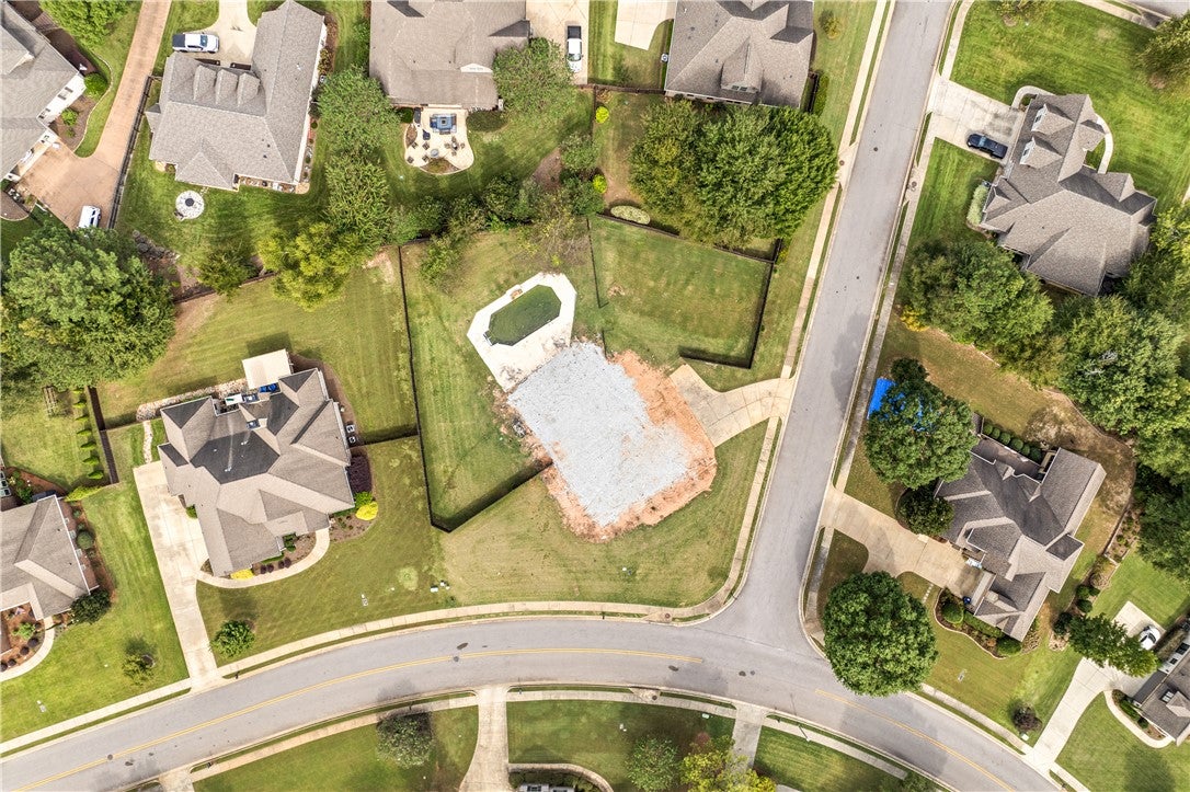 499 MONTICELLO Drive