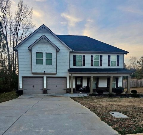 Photo of 1081 LIZLIN Drive, Opelika, AL 36801 (MLS # 178388)