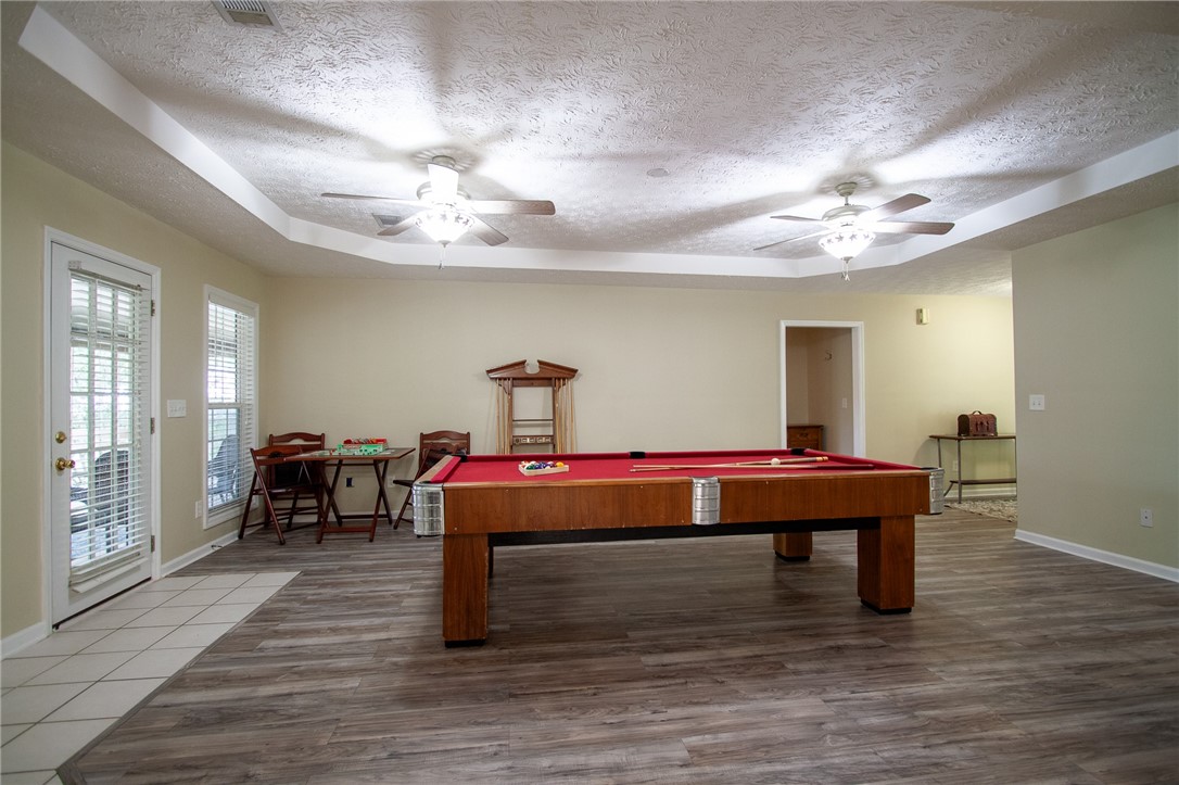 188 LEE ROAD 896
