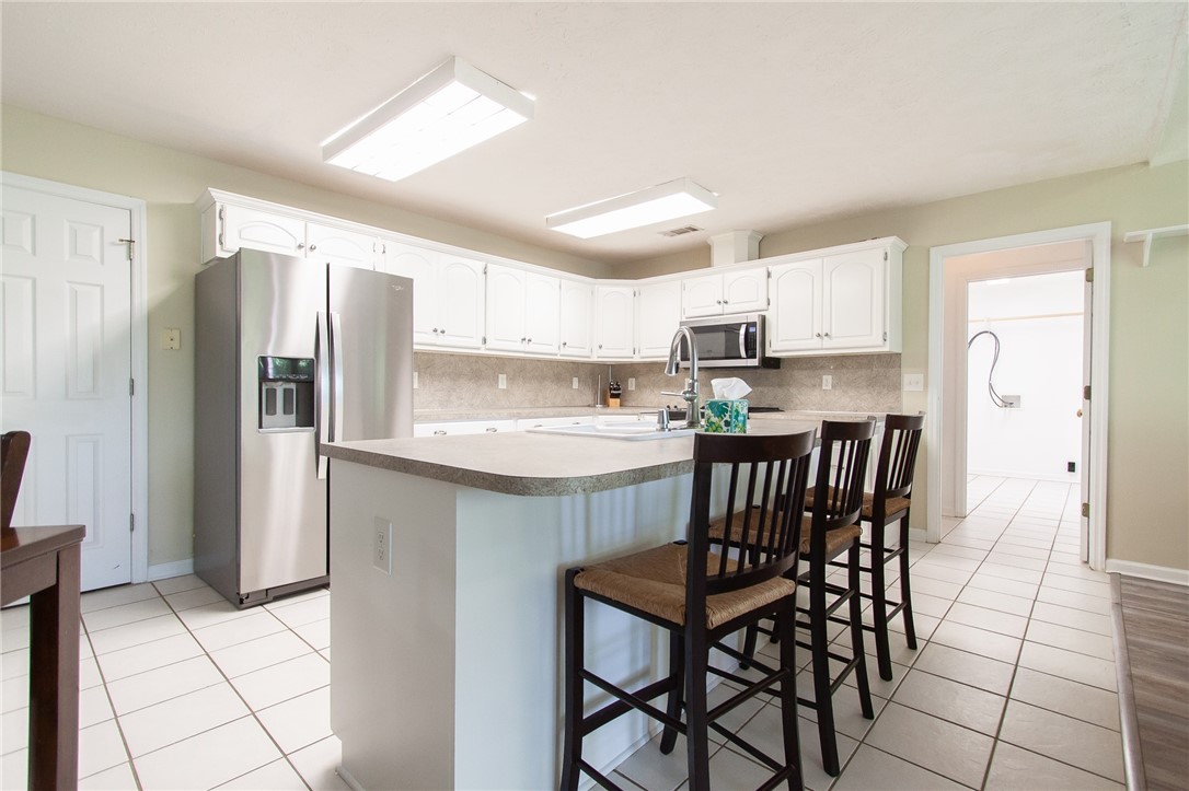 188 LEE ROAD 896