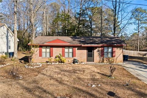 Photo of 538 CARLISLE Drive, Auburn, AL 36832 (MLS # 178751)
