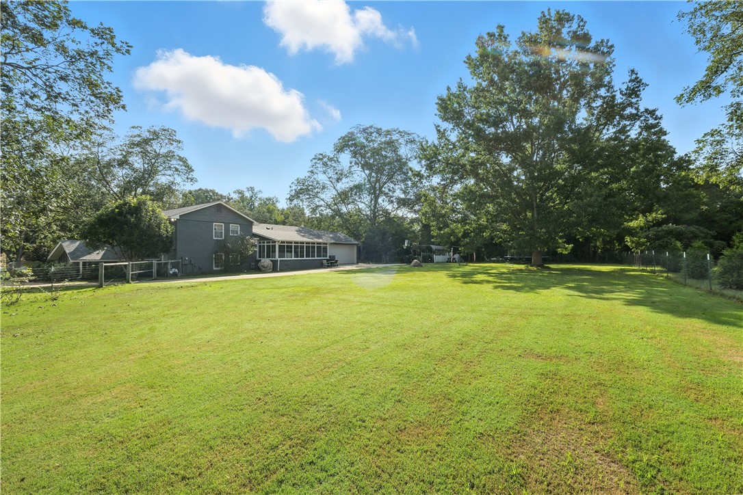 Auburn, Alabama 36832, United States, 4 Bedrooms Bedrooms, ,4 BathroomsBathrooms,Residential,Active,212721