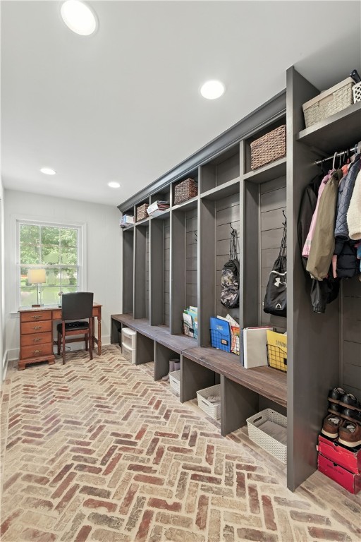 Auburn, Alabama 36832, United States, 4 Bedrooms Bedrooms, ,4 BathroomsBathrooms,Residential,Active,212721