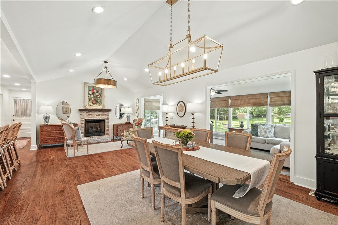 Auburn, Alabama 36832, United States, 4 Bedrooms Bedrooms, ,4 BathroomsBathrooms,Residential,Active,212721