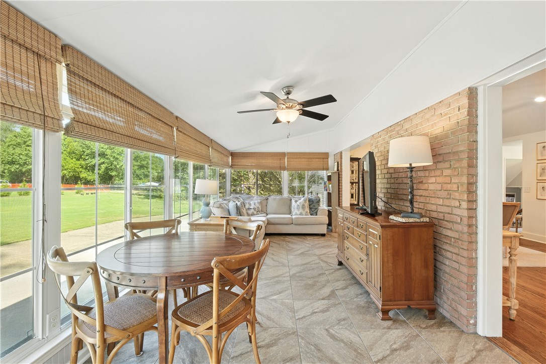 Auburn, Alabama 36832, United States, 4 Bedrooms Bedrooms, ,4 BathroomsBathrooms,Residential,Active,212721