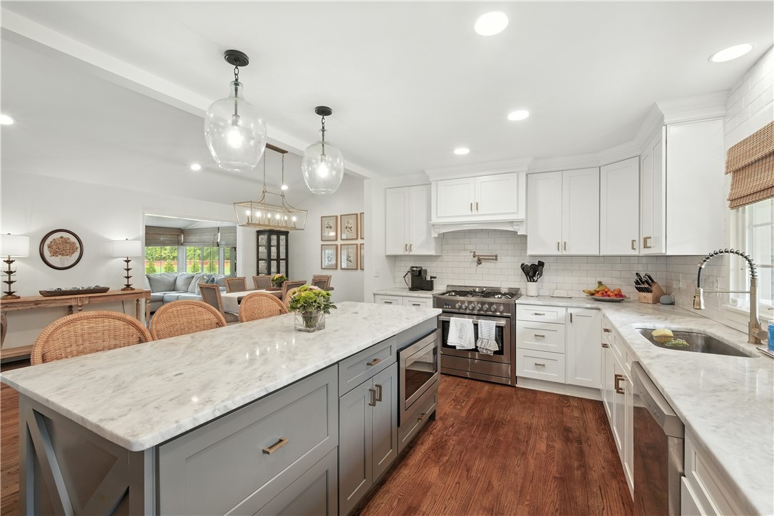 Auburn, Alabama 36832, United States, 4 Bedrooms Bedrooms, ,4 BathroomsBathrooms,Residential,Active,212721