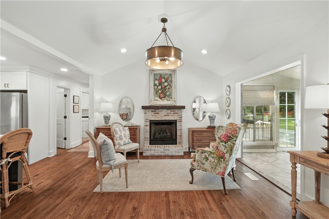 Auburn, Alabama 36832, United States, 4 Bedrooms Bedrooms, ,4 BathroomsBathrooms,Residential,Active,212721