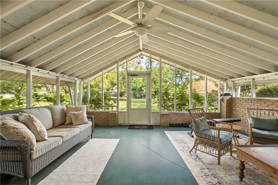 Auburn, Alabama 36832, United States, 4 Bedrooms Bedrooms, ,4 BathroomsBathrooms,Residential,Active,212721