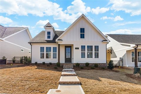 311 COSCOROBA Road Auburn AL 36832