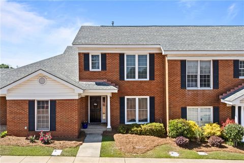Photo of 2003 EXECUTIVE PARK Drive #108, Opelika, AL 36801 (MLS # 179958)
