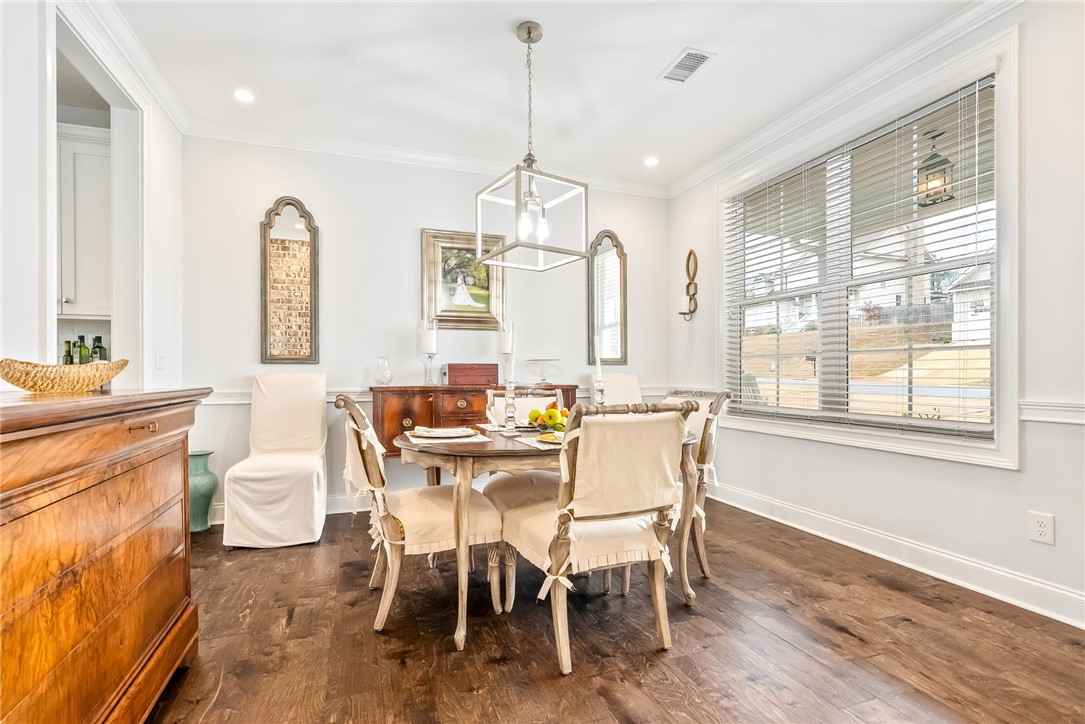 4135 CREEKWATER Crossing