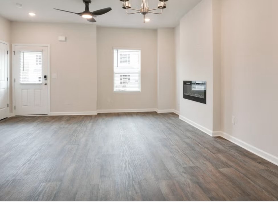 3277 Hamlet Drive 38