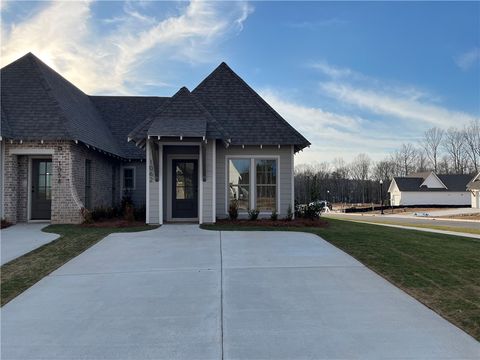Photo of 73 FOREST Lane, Opelika, AL 36801 (MLS # 178472)