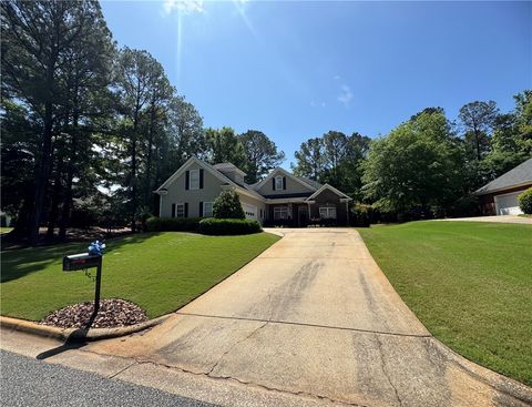 Photo of 1392 ABERDEEN Lane, Auburn, AL 36830 (MLS # 178882)