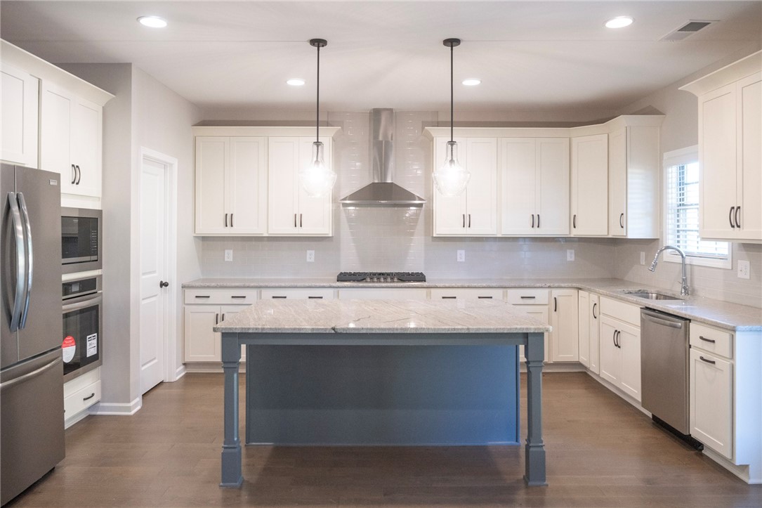 1600 PRESSFIELD Path