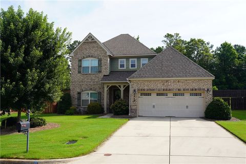 Photo of 2646 SALFORD Street, Auburn, AL 36832 (MLS # 181334)