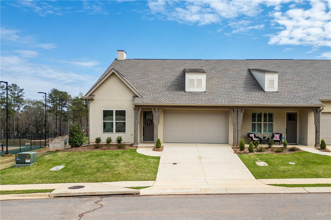3118 CRESTMONT Court