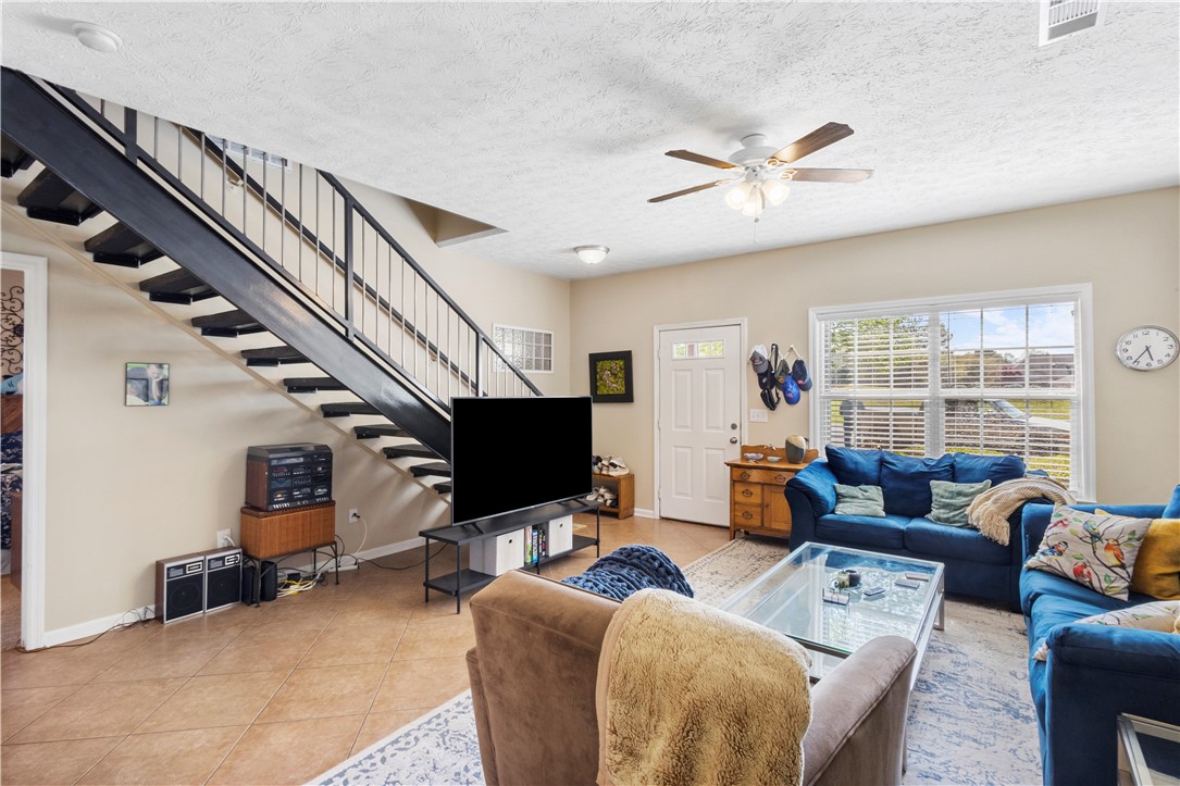 842 HARVARD Drive