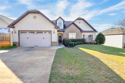 Photo of 2904 ANDERSON LAKES Circle, Opelika, AL 36801 (MLS # 178855)