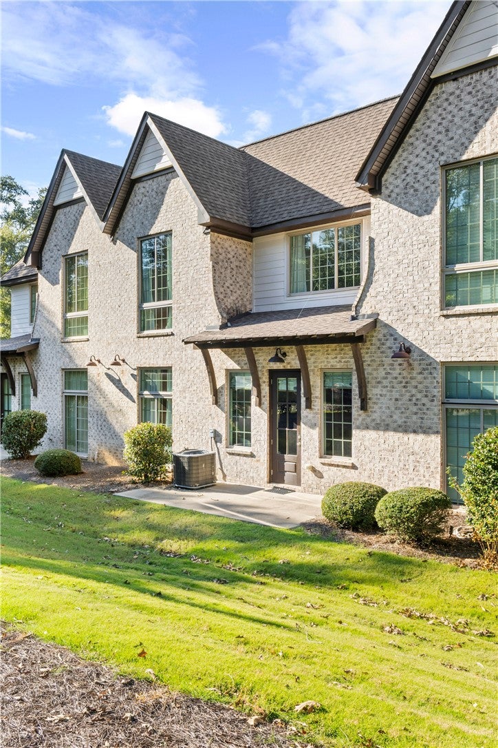 1718 W FARMVILLE Road