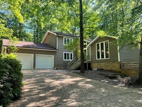 Photo of 1327 OWENS Road SE, Auburn, AL 36830 (MLS # 176036)