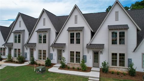 Photo of 200 BOTTLE Way, Auburn, AL 36830 (MLS # 180379)