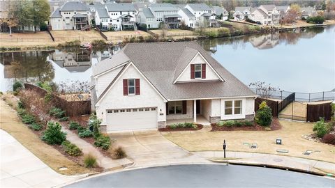 2119 TEALE Lane Auburn AL 36879