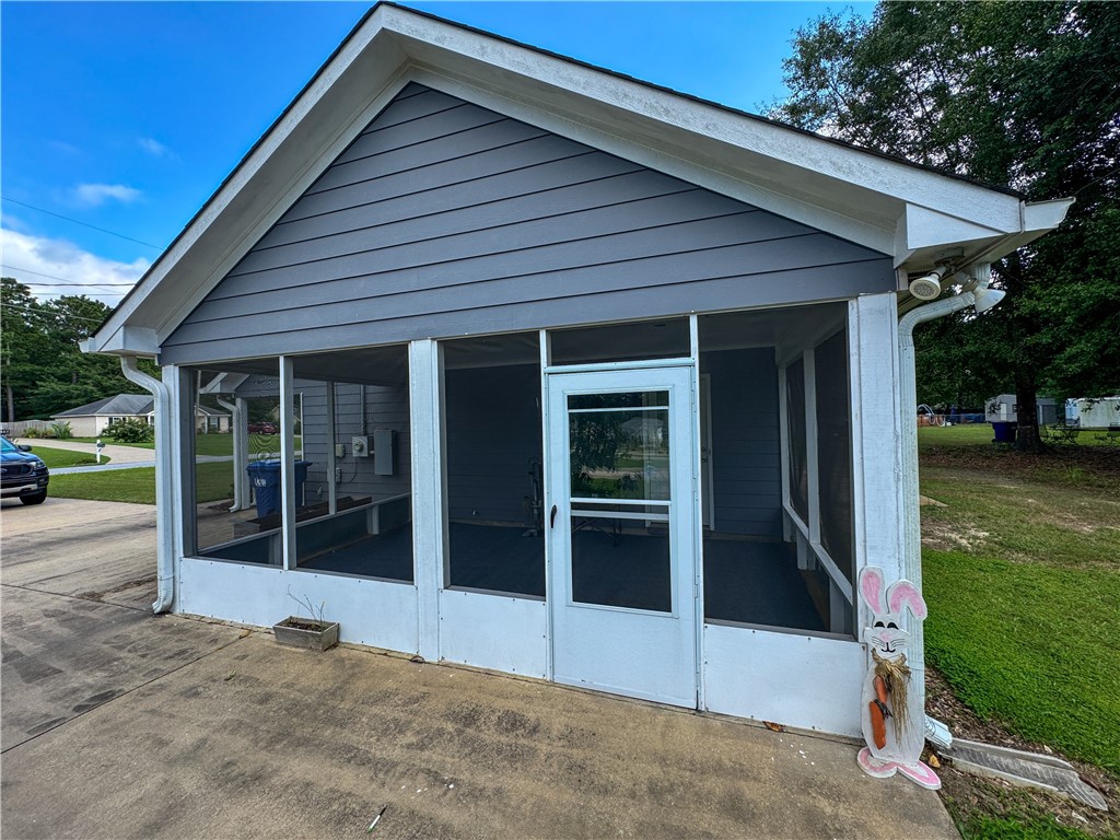 322 LEE ROAD 2086