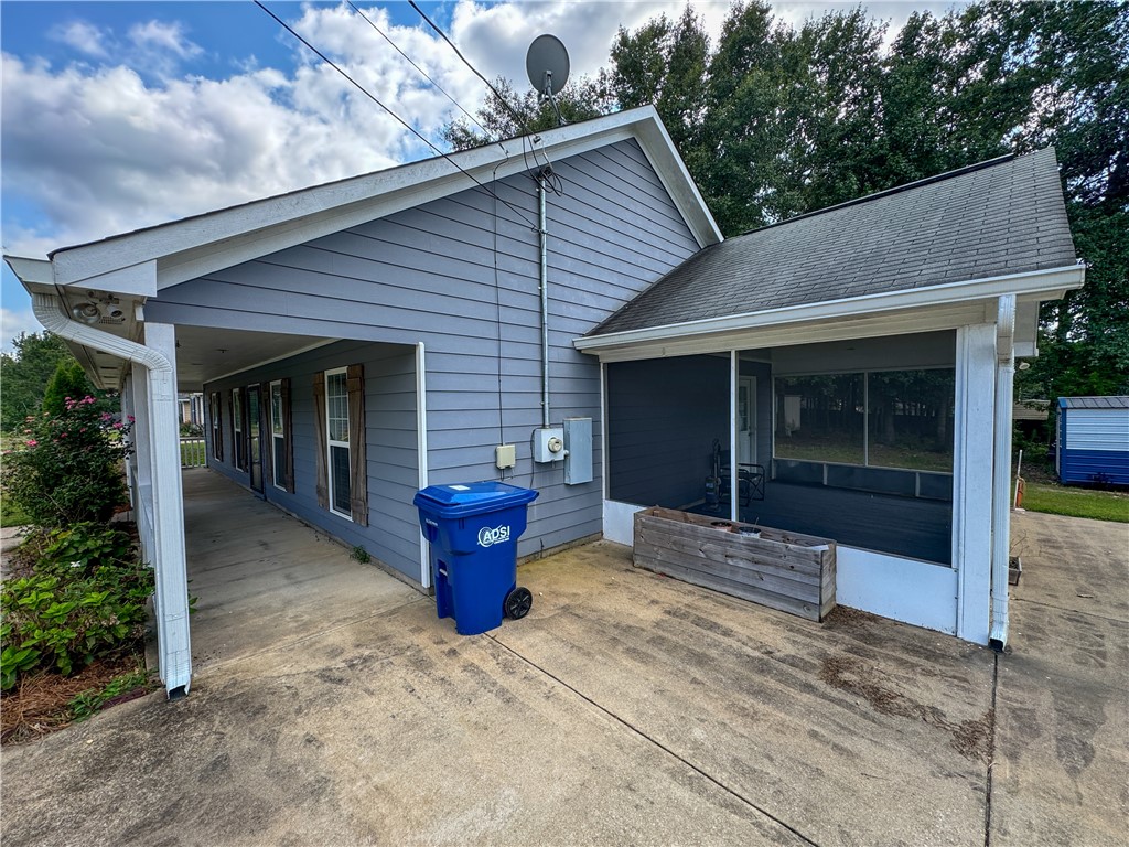 322 LEE ROAD 2086