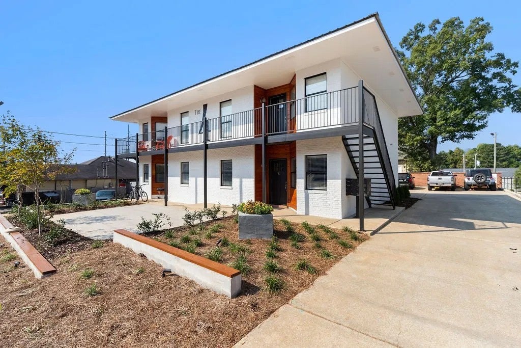 Photo of 123 N DONAHUE Drive, Auburn, AL 36832 (MLS # 182392)