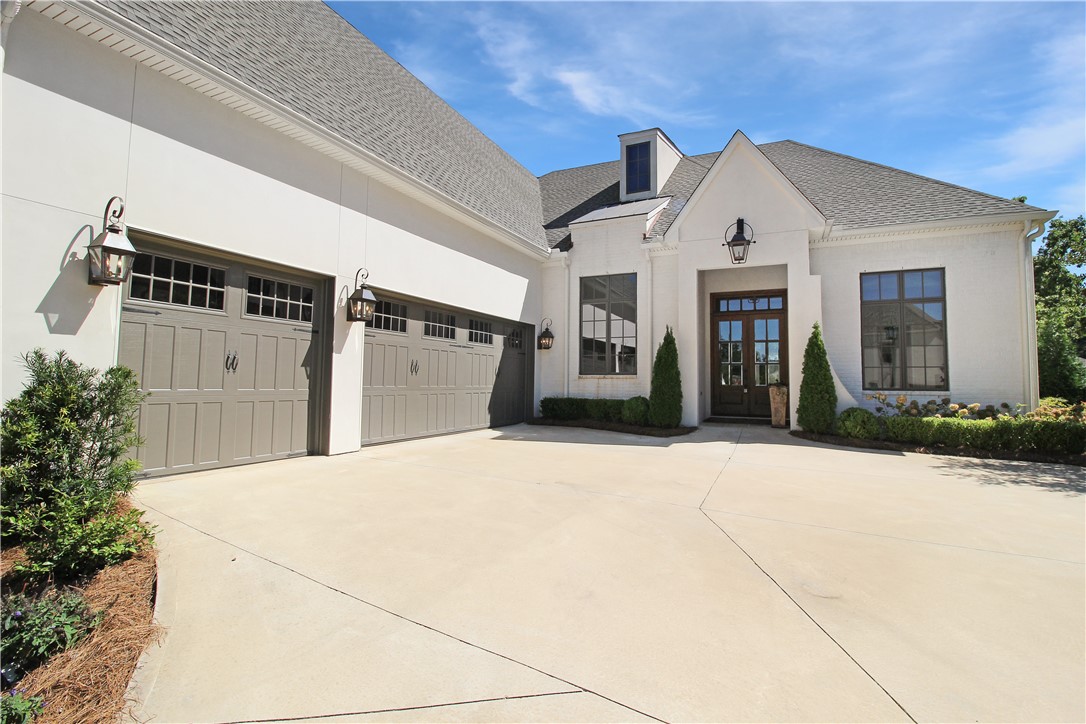 1318 MAGNOLIA CLUB Court