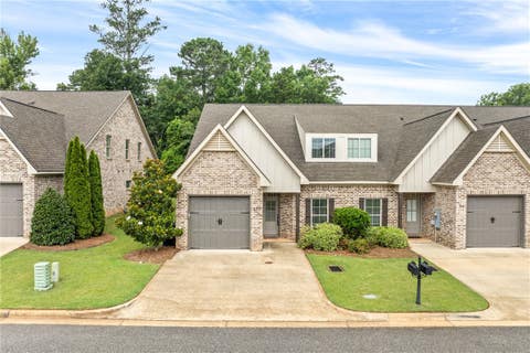 Photo of 937 PEMBROKE Place, Auburn, AL 36830 (MLS # 181390)