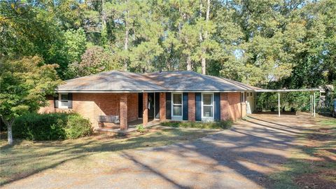 1406 PIEDMONT Avenue Opelika AL 36801