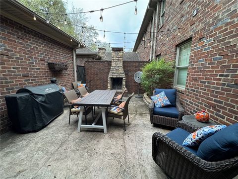 Photo of 1336 GATEWOOD Drive, Auburn, AL 36830 (MLS # 180474)