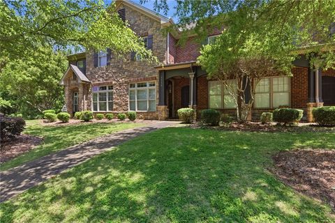 Photo of 1336 GATEWOOD Drive, Auburn, AL 36830 (MLS # 180474)