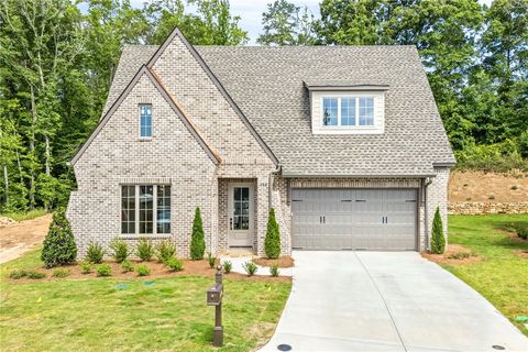 Photo of 588 GLENVIEW Court, Auburn, AL 36830 (MLS # 179807)