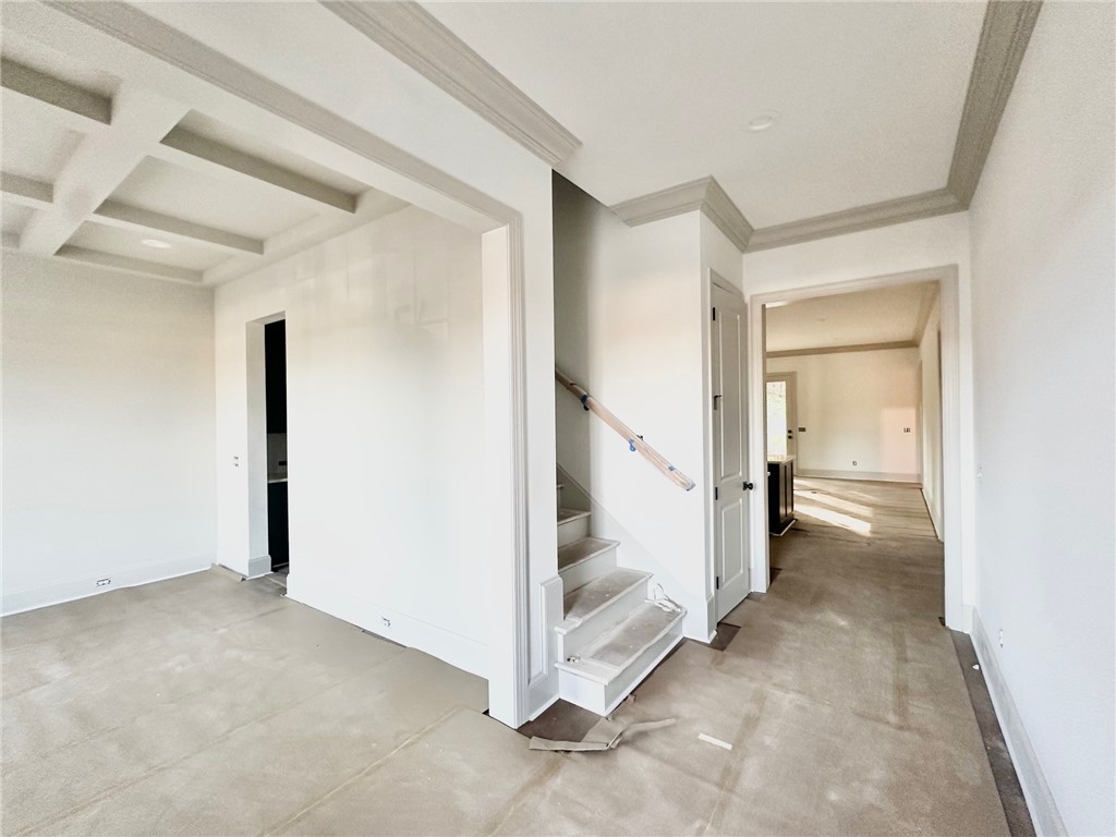 588 GLENVIEW Court