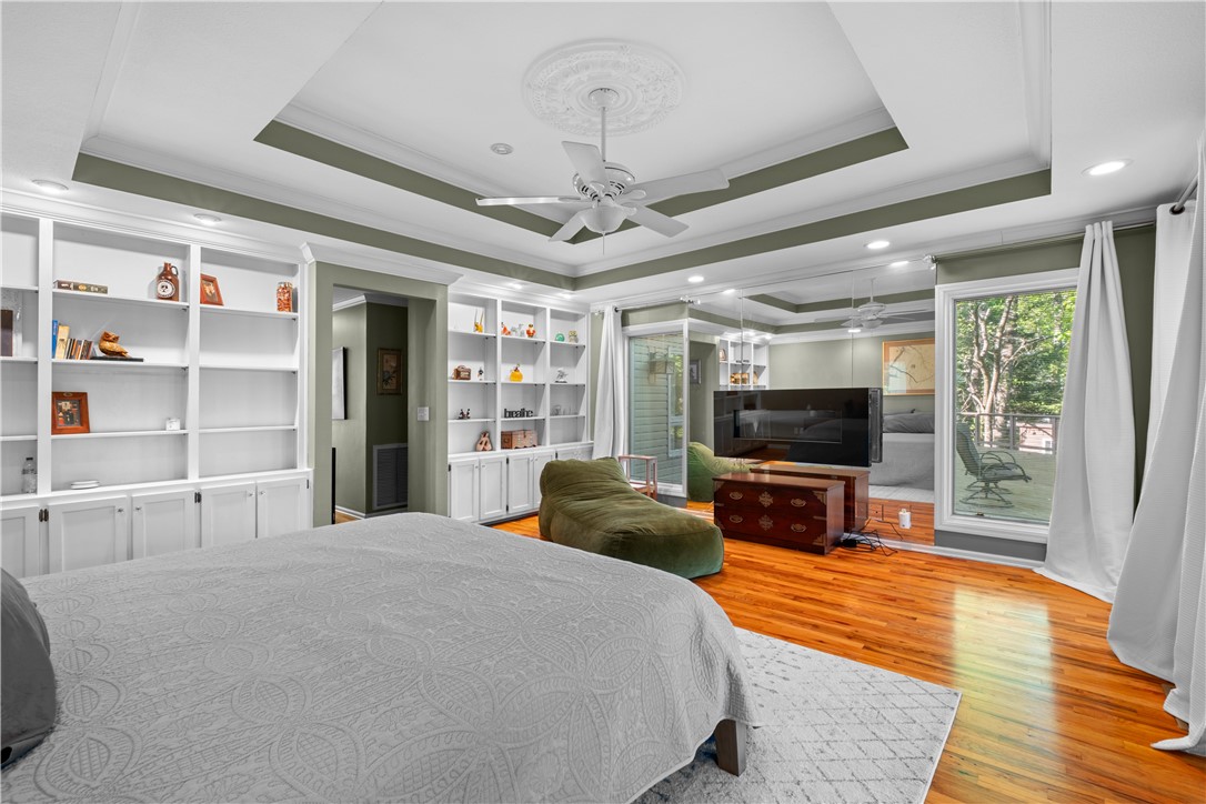 Opelika, Alabama 36804, United States, 4 Bedrooms Bedrooms, ,4 BathroomsBathrooms,Residential,Pending,107315