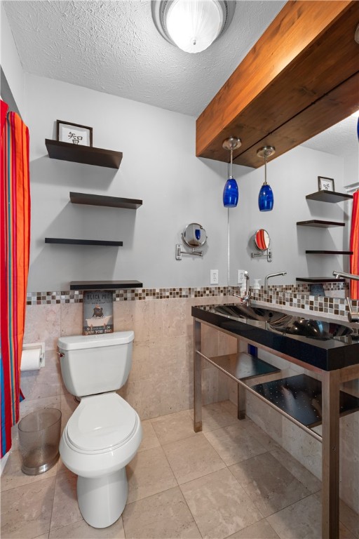 Opelika, Alabama 36804, United States, 4 Bedrooms Bedrooms, ,4 BathroomsBathrooms,Residential,Pending,107315